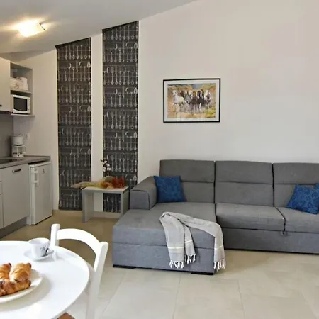 Noa 2 Tar By Interhome Tar-Vabriga