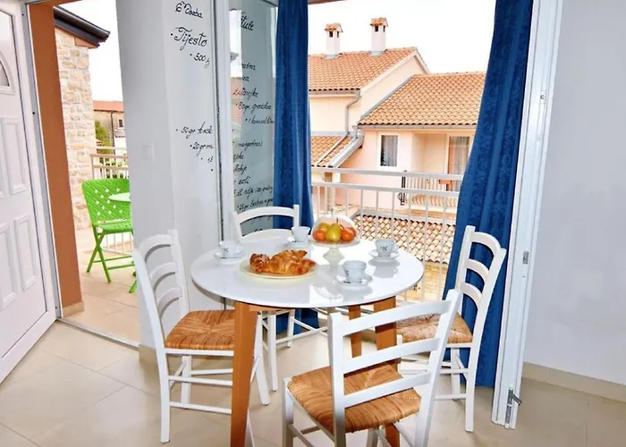 아파트 Noa 2 Tar By Interhome